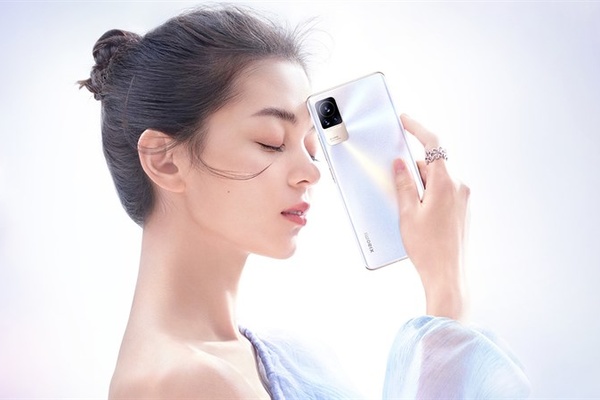 Xiaomi Civi 1S chính thức ra mắt: Thiết kế ấn tượng, chip Snapdragon 778G+, camera selfie nhiều tính năng làm đẹp, giá hợp lý